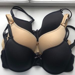 Chantelle Basic Invisible t-shirt bras 32DD/32E bundle black & beige